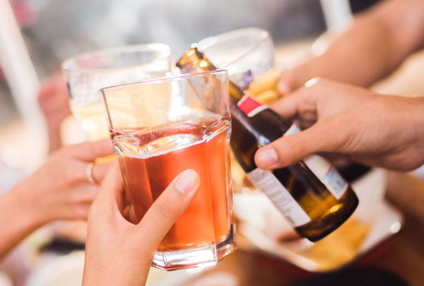 Alcoolismo na adolescência veja os riscos